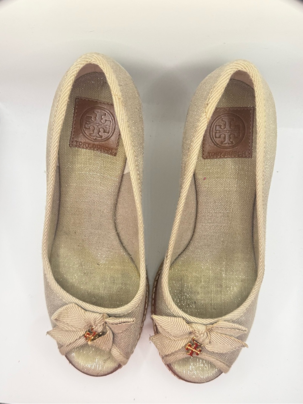 Tory Burch Tan Linen Wedge Espadrilles with Bow and Gold Logo - Picture 6 of 12
